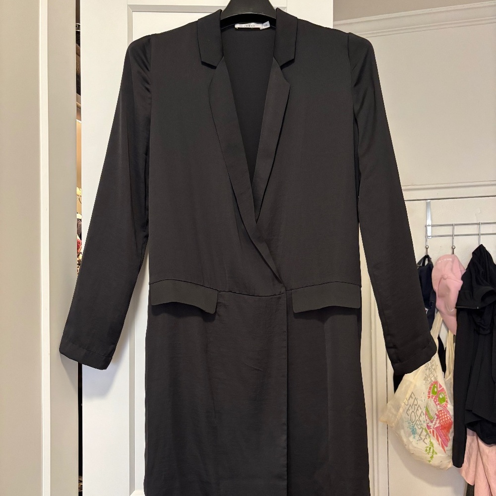 “Blazer” dress or light jacket